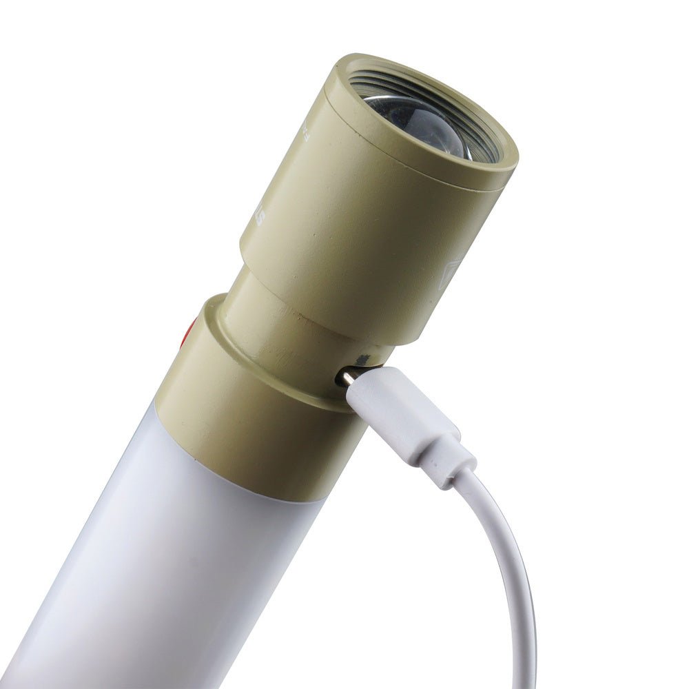 Falcon Eye Sicklight tête avec lentille et câble de charge blanc branché