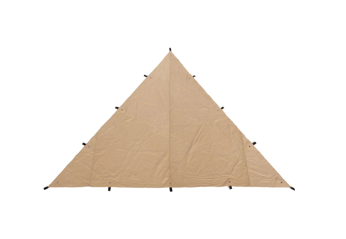 Heavy Duty All Purpose Shelter, toile triangulaire couleur sable avec boucles le long des bords