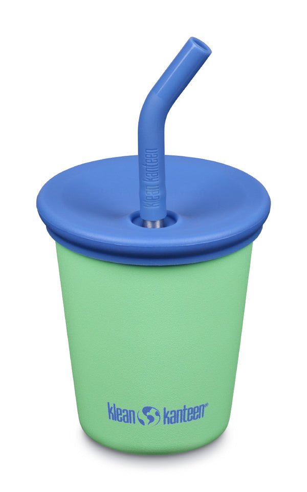 Klean Kanteen Kid Cup vert clair avec couvercle bleu et paille coudée bleue