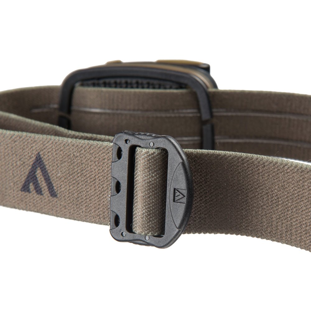 Mactronic Nomad 03 détail de la boucle de réglage noire sur le bandeau vert olive