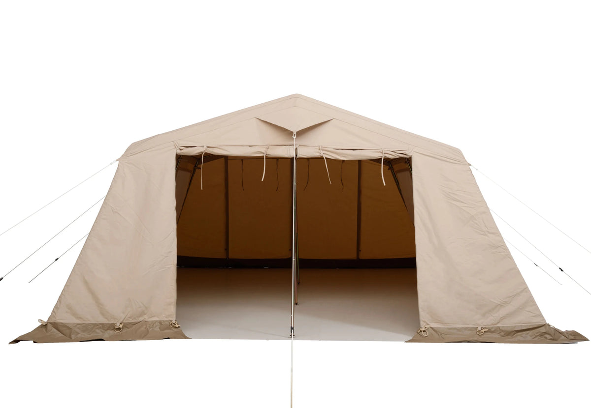 tente de patrouille Mess Traveller couleur sable vue de face avec porte relevée