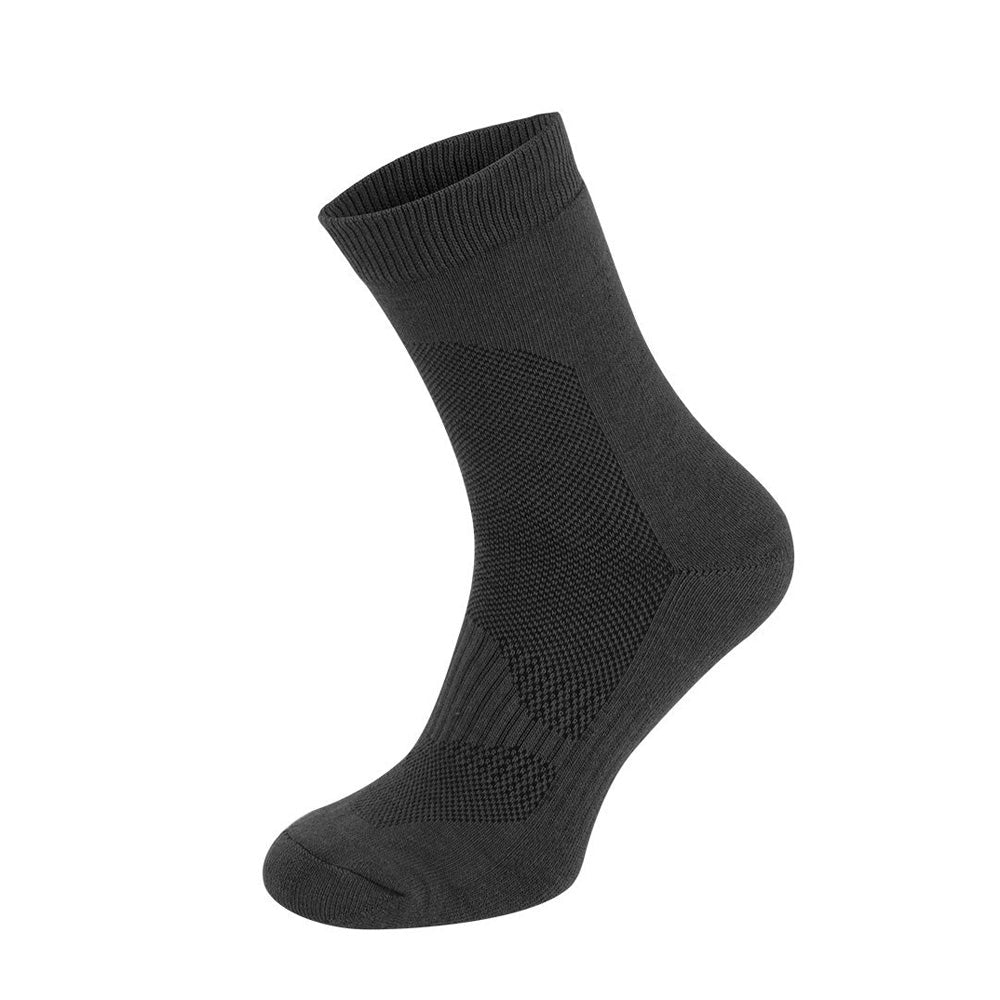 Mil-Tec CoolMax chaussette noire de profil avec motif tricoté respirant