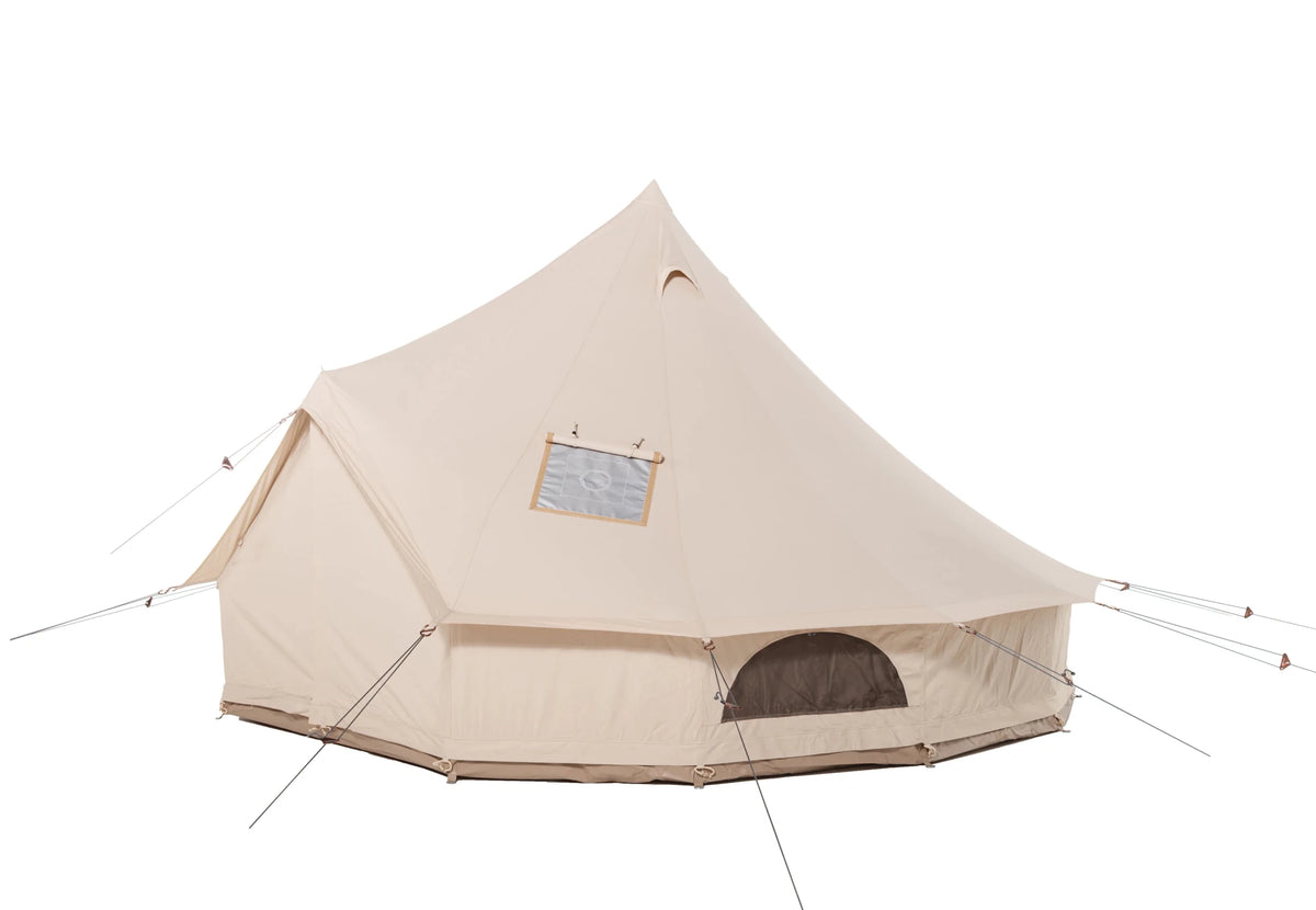 CanvasCamp Sibley Apex 400 vue arrière avec une trappe rectangulaire dans le toit et une fenêtre en bas