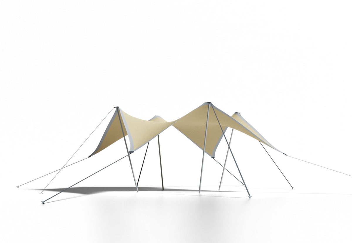 CanvasCamp Stretch Tent Q1 TentSail montée avec deux sommets, mâts et haubans