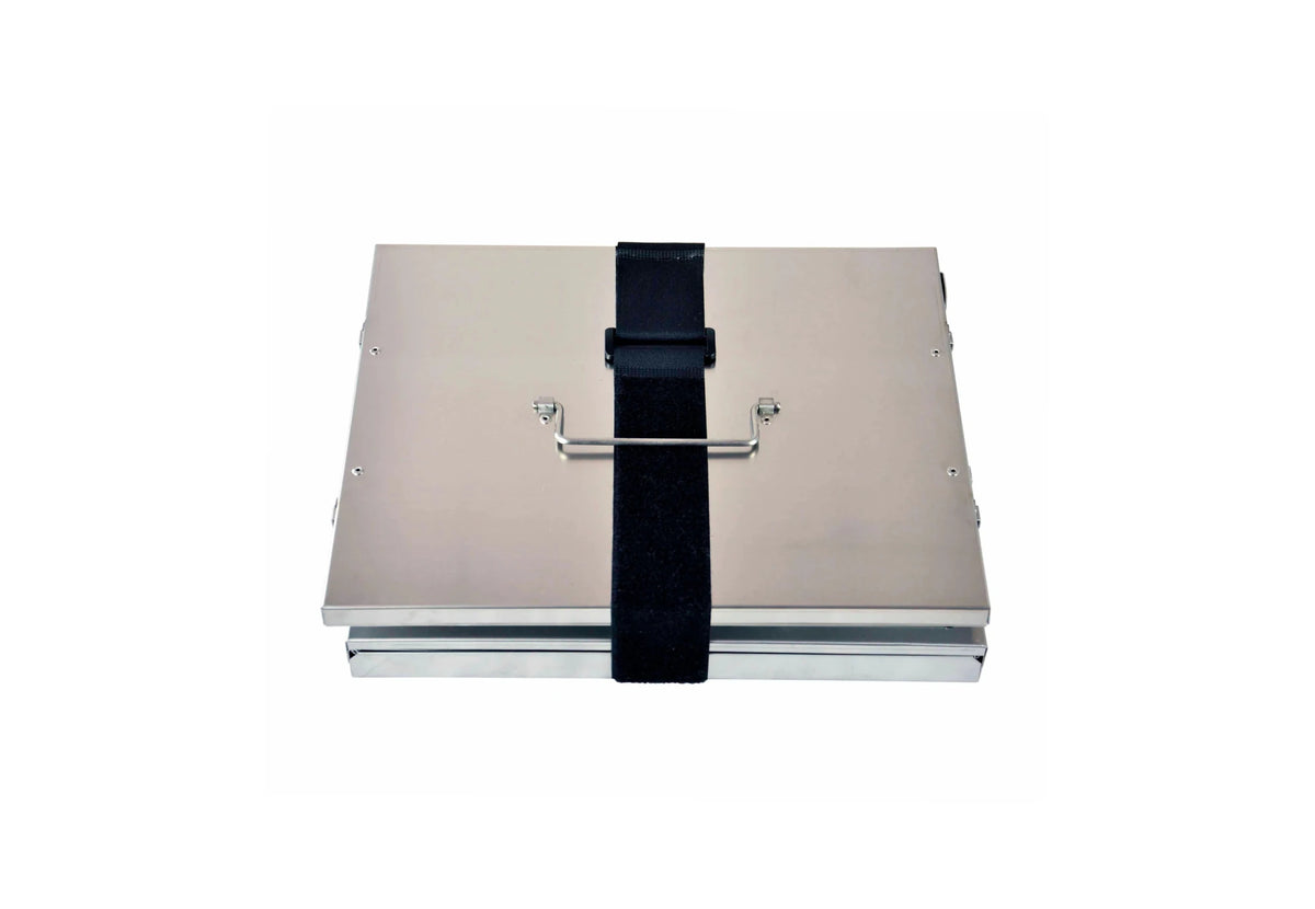 Winnerwell Fastfold Oven replié en colis plat avec sangle noire et poignée