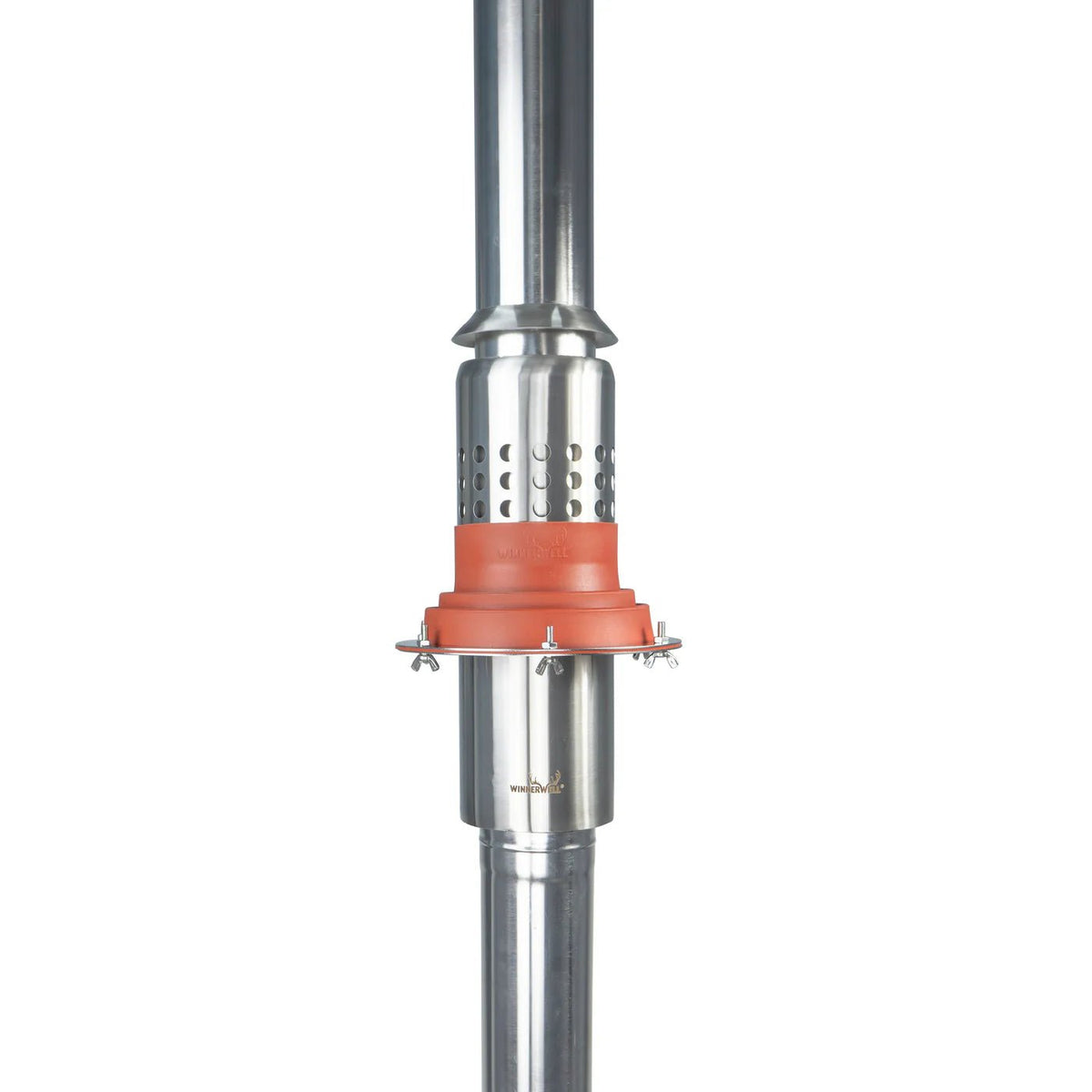 Winnerwell Flue Pipe Heat Shield autour d'un tuyau de poêle, entouré d'un joint rouge