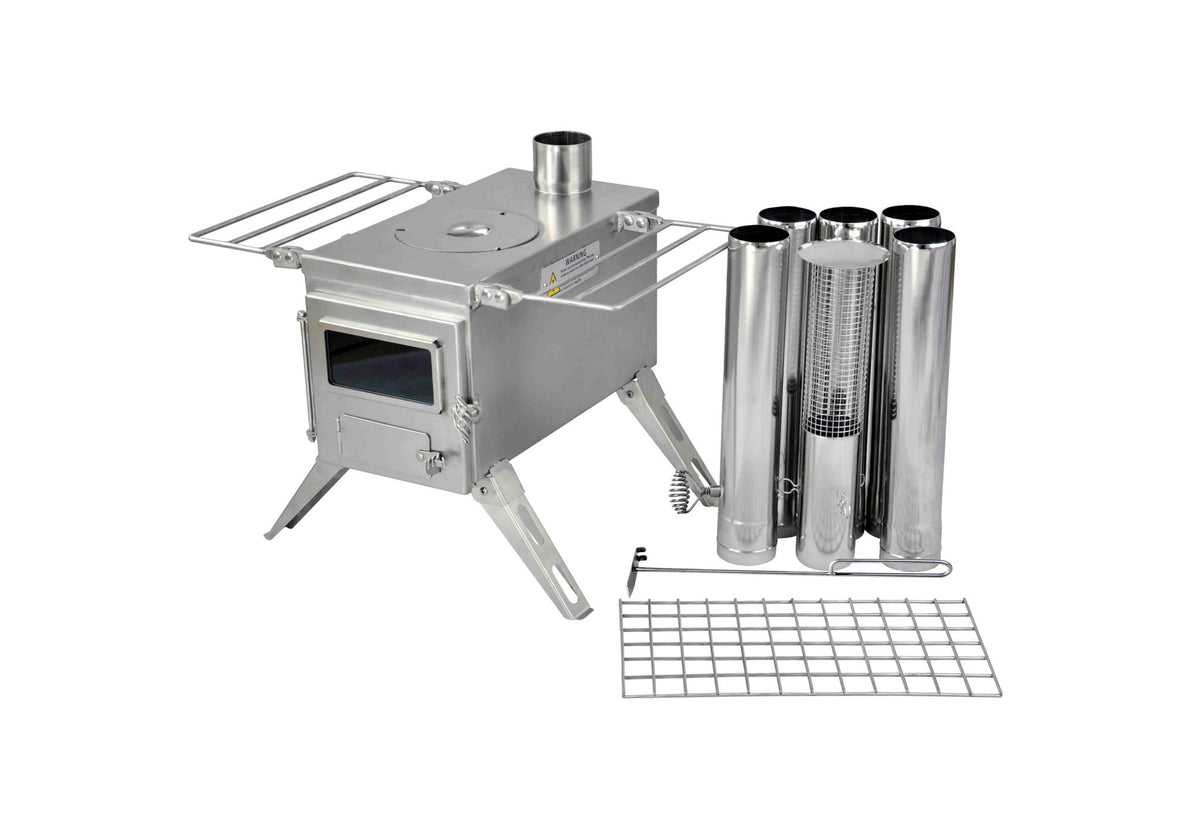 Poêle de tente Winnerwell Nomad avec les éléments de cheminée et une grille à côté
