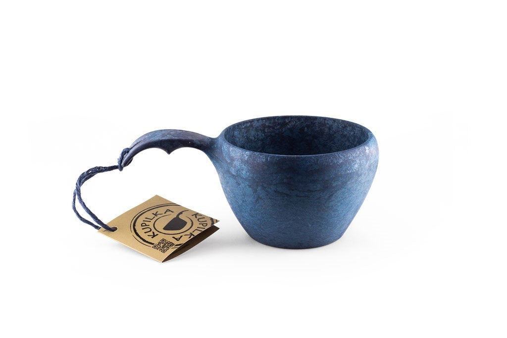 Kupilka 37 Large Cup bleue avec anse, petite boucle bleue et étiquette en carton