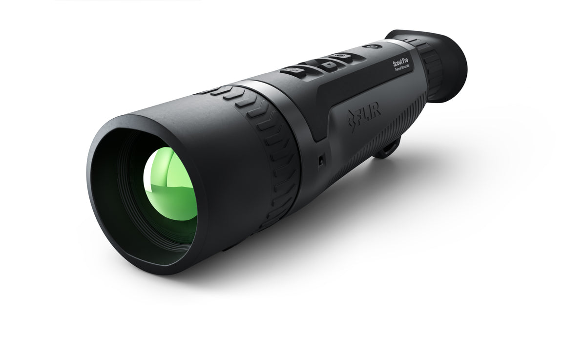 FLIR Scout Pro III caméra thermique, monoculaire noir de trois quarts avant avec lentille aux reflets verts