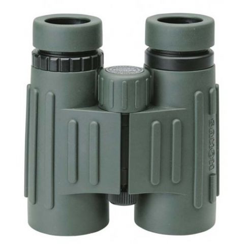Konus Emperor 8x42 debout avec les oculaires en haut et des nervures sur le boîtier vert
