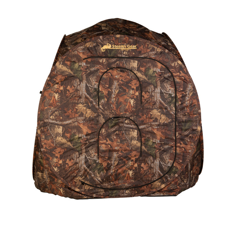 Affût deux places Stealth Gear Square Hide de face avec toutes les fenêtres fermées par zip