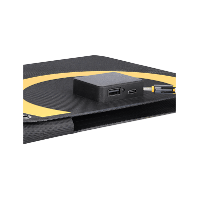 WakaWaka Solar 20, détail du boîtier de connexion avec un port USB-A et un port USB-C
