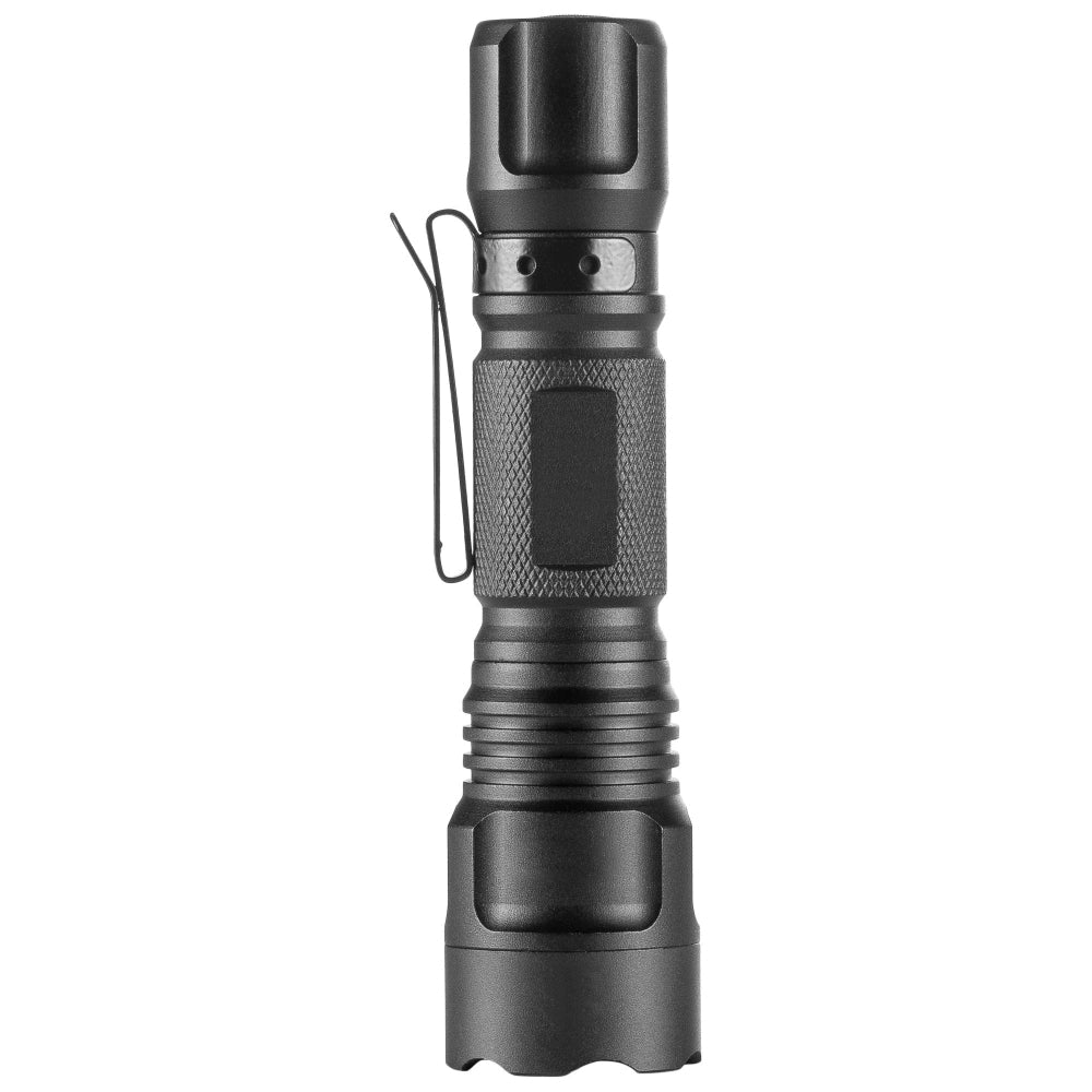 Mactronic Black Eye Mini lampe de poche noire avec clip de ceinture, debout vue de côté