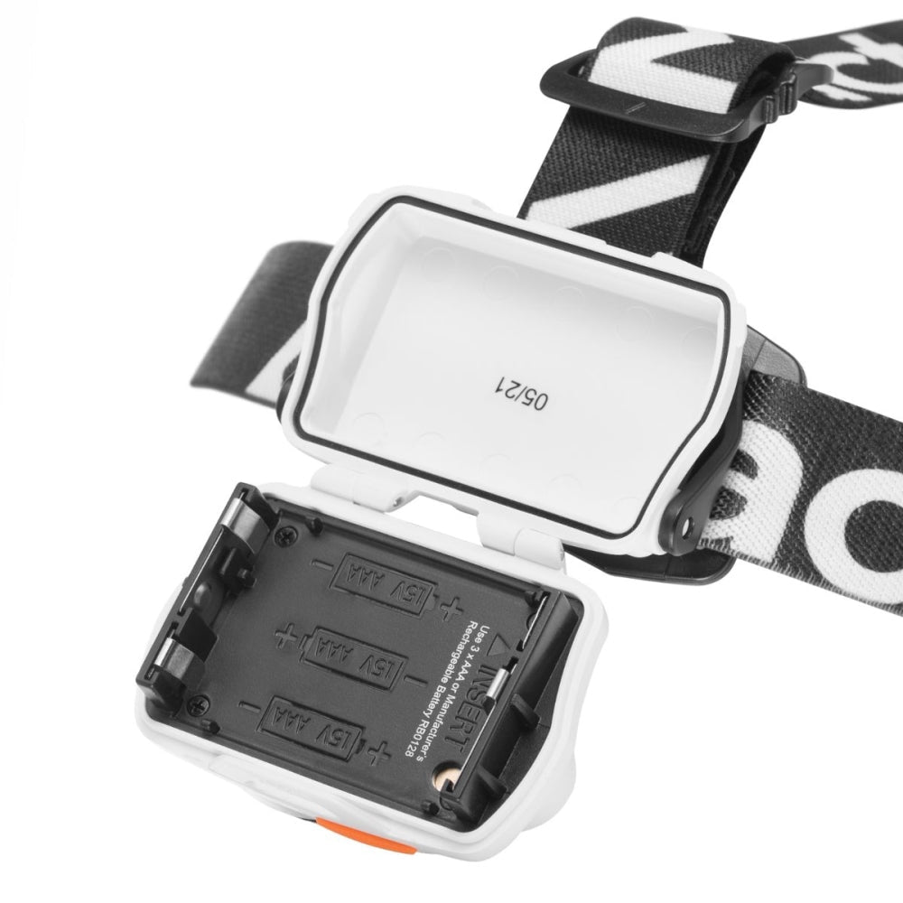 Mactronic Maverick White Peak avec le couvercle de piles ouvert et le compartiment vide