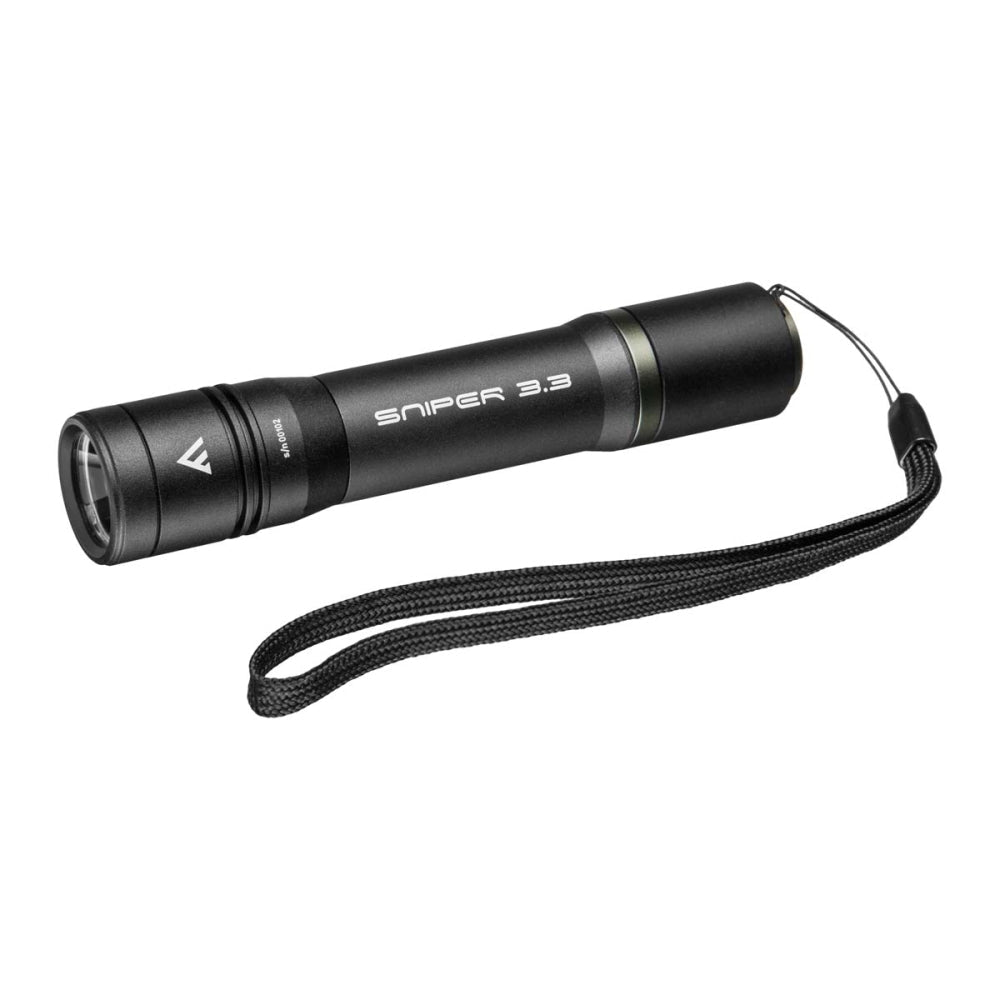 Mactronic Sniper 3.3 lampe torche rechargeable noire avec dragonne, vue de trois quarts