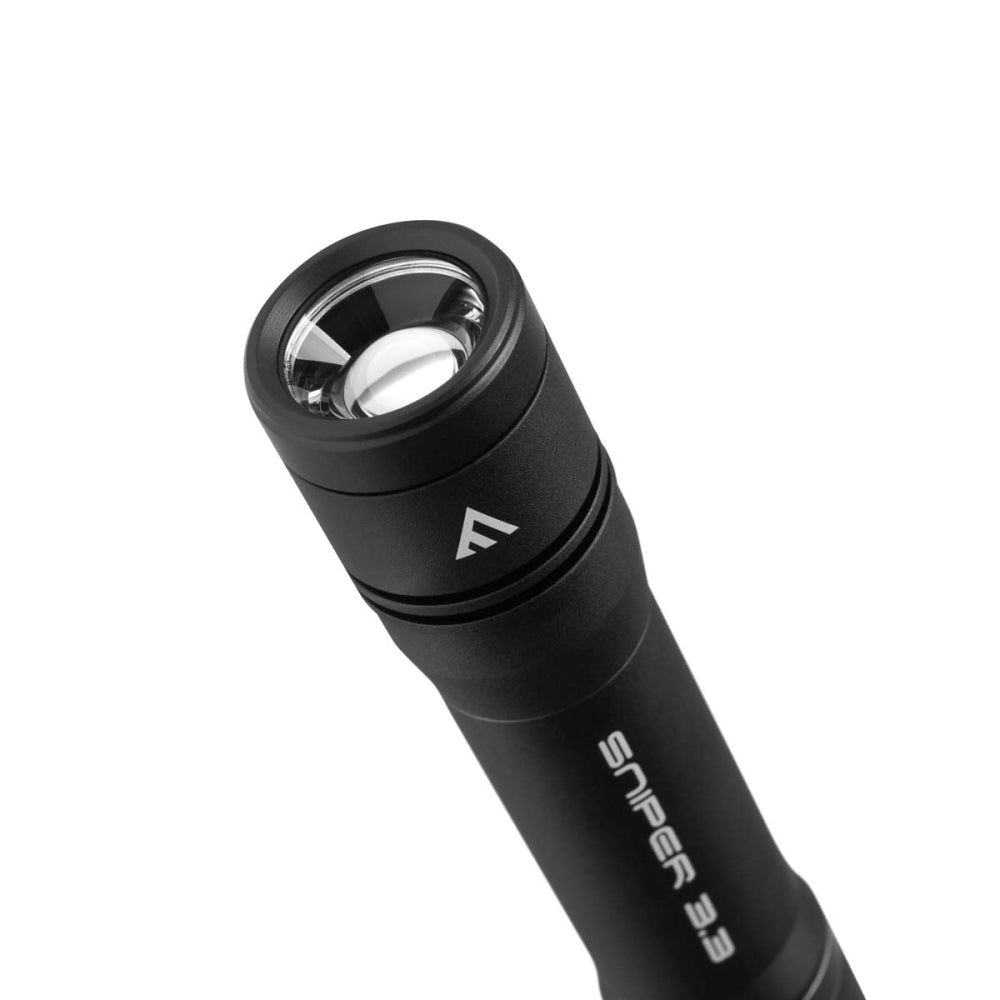 Mactronic Sniper 3.3 gros plan de la tête avec lentille et réflecteur