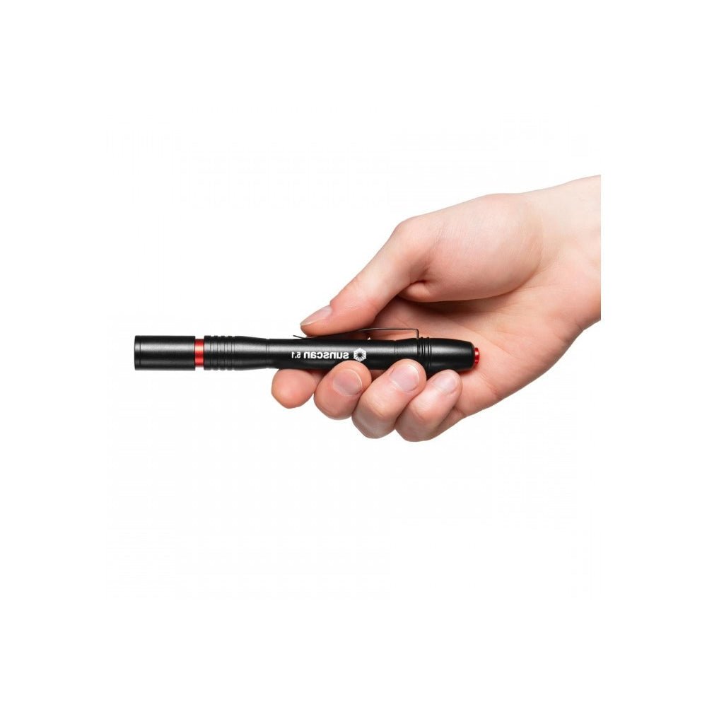 Mactronic Sunscan 5.1 lampe stylo tenue entre les doigts, avec anneaux rouges