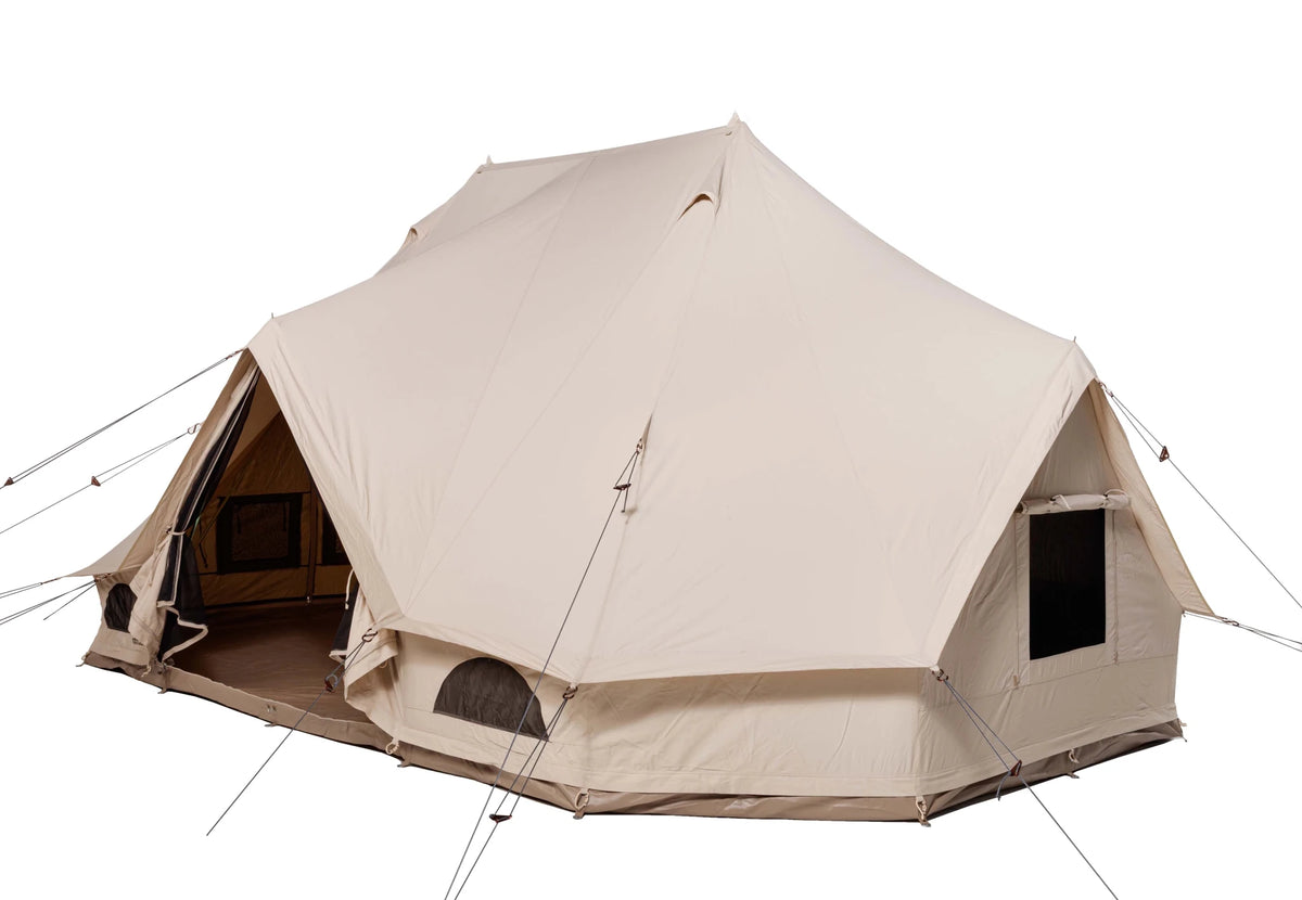 CanvasCamp Sibley Apex 600 Twin de trois quarts avec porte relevée et une fenêtre sur le côté