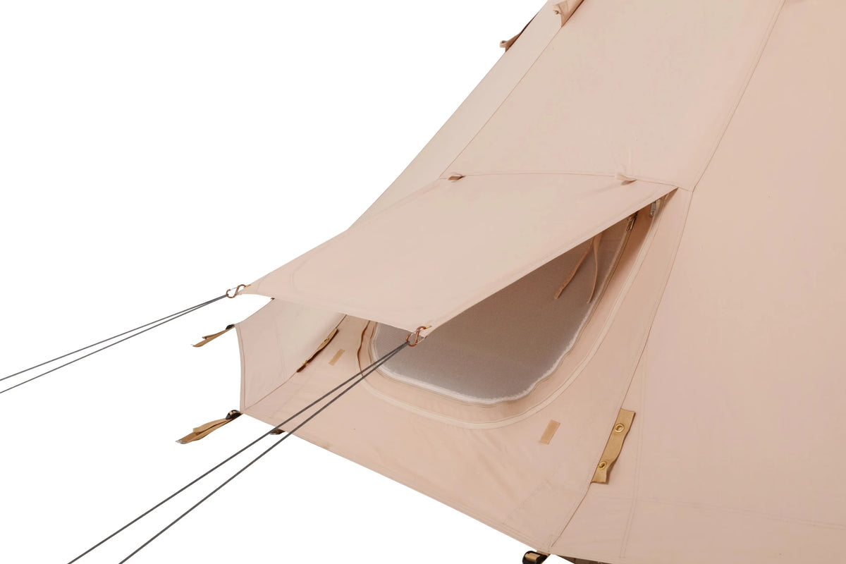 CanvasCamp Traveller 500, rabat de fenêtre monté en abri avec haubans