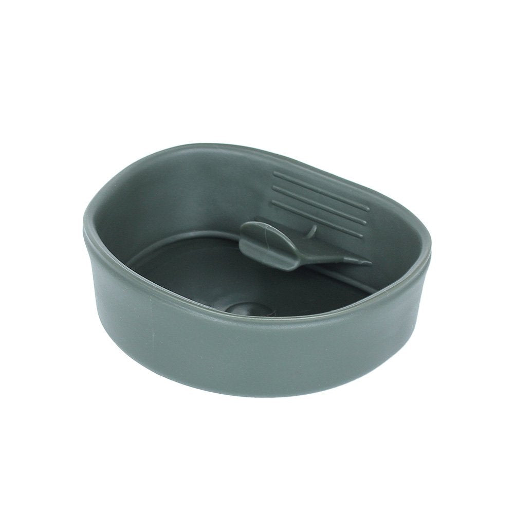 Wildo Fold-A-Cup replié vert olive, à plat avec la poignée rabattue vers l'intérieur