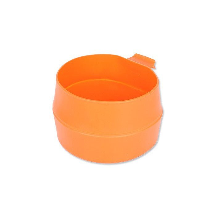 Wildo Fold-A-Cup Big orange, déplié avec la poignée à l'arrière