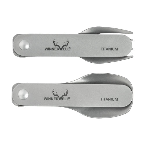 Fourchette et cuillère en titane Winnerwell pliées, avec le logo et le mot titanium sur le manche